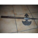 Reproduction hache a double effet finement detaillee
