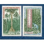 Rpublique centrafricaine anne 1975 n 248 249 neufs la fort et abattage du sapelli