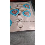 Saint - valentin. coeur 2001 du couturier christian lacroix