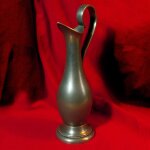 Soliflore en forme de pichet