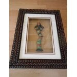 Statuette de femme noire portant un récipient sur la tete Statuette de femme noire portant un récipient sur la tete