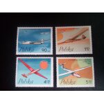 Timbre pologne yt 1697 / 98 / 1700 / 01 planeurs polonais 1968 ( 010306 )