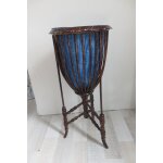 Travailleuse corbeille a ouvrage ancienne tripode