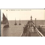 Trouville les jet�es sortie de barques de p�che