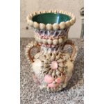 Vase d�cor� avec des coquillages