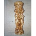 Vase statuette 3 femmes porteuses d une cruche. h:23. 7 cm d:8 cm