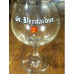 Verre a bi�re sur pied st bernardus 33 cl