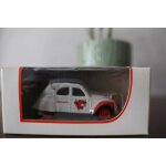 Voiture miniature citroen 2cv vache qui rit