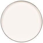 Assiette plate en porcelaine blanche et liseré noir Assiette plate en porcelaine blanche et liseré noir