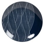 Assiette plate en porcelaine bleue motif vagues blanches