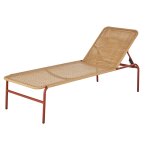 Bain de soleil pour htel en acier terracotta et rsine recycle beige