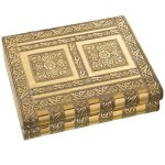 Bote  bijoux articule en mtal dor 27x21x7cm