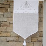 Brise bise en lin blanc et broderies 45x120 cm