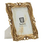 Cadre en rsine dore 21, 8x1, 8x26, 5 cm (mesure intrieure 15x20 cm)