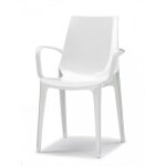 Chaise design en plastique blanc