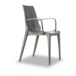 Chaise design en plastique gris