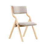 Chaise grise pliante en bois