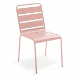 Chaise de jardin en mtal rose poudr