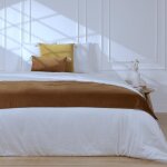 Chemin de lit velours de coton camel 90x200