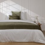 Chemin de lit velours de coton vert kaki 90x200