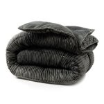 Couette r�versible effet velours utilisable en plaid 220x240 cm