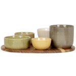 Coupelles apritives en cramique verte, jaune et beige (x5) plateau en bois d'acacia