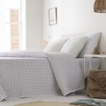Couvre lit en coton mauve 270x270