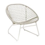 Fauteuil lounge extérieur en polypropylène et pieds en métal beige Fauteuil lounge extérieur en polypropylène et pieds en métal beige