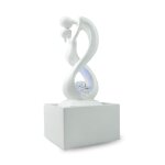 Fontaine moderne figurine amoureux amovible rsine blanc - h31