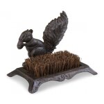 Gratte - pied fonte marron