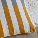 Housse de coussin en coton gris bleu et jaune 60x60 cm