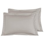 Lot de 2 taies d'oreiller rayées en satin de taupe 50x70 cm Lot de 2 taies d'oreiller rayées en satin de taupe 50x70 cm
