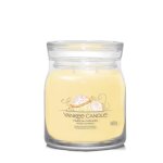 Moyenne bougie gteau  la vanille jaune en cire