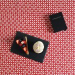 Nappe enduite rouge ovale 160 x 240 cm