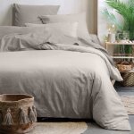 Parure de couette 100% coton 57 fils imprimée 260x240cm 2 taies Parure de couette 100% coton 57 fils imprimée 260x240cm 2 taies