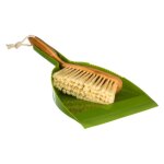 Pelle verte et balayette bambou design