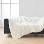 Plaid hiver chaud xxl mouton imitation fourrure blanc 220x240cm