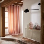 Rideau  oeillets dors en velours rose ptale 135x350 cm