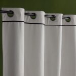 Rideau en velours occultant et isolant uni 140x240 cm Rideau en velours occultant et isolant uni 140x240 cm