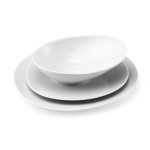 Service de vaisselle 18 pi�ces en porcelaine blanc