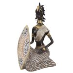 Statuette masai avec bouclier en r�sine marron 13, 5x9x24, 5 cm