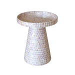 Table d'appoint en coquille de capiz rose Table d'appoint en coquille de capiz rose