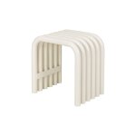 Tabouret en acier galvanis� peint par poudrage, beige