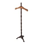 Valet de chambre en fer forgé marron et bois 43. 5x28x125cm Valet de chambre en fer forgé marron et bois 43. 5x28x125cm