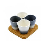 Coffret 4 gobelets � caf� en c�ramique gris + support en li�ge