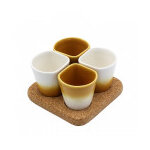 Coffret 4 gobelets � caf� en c�ramique jaune + support en li�ge