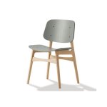 Chaise scandinave grise fredericia