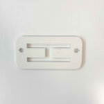Platine pour sangle de sécurité blanche - accessoires bâche piscine Platine pour sangle de sécurité blanche - accessoires bâche piscine