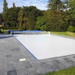 Volet roulant piscine �lectrique - pr�d�coup� - safepoolroll blanc 4x8m