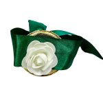 25 rubans verts + fleur blanche henn bracelet mariage oriental porte bonheur tissu satin vert